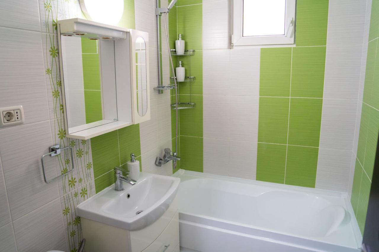 Ultracentral Golden Apartament 2 Suceava Exterior photo